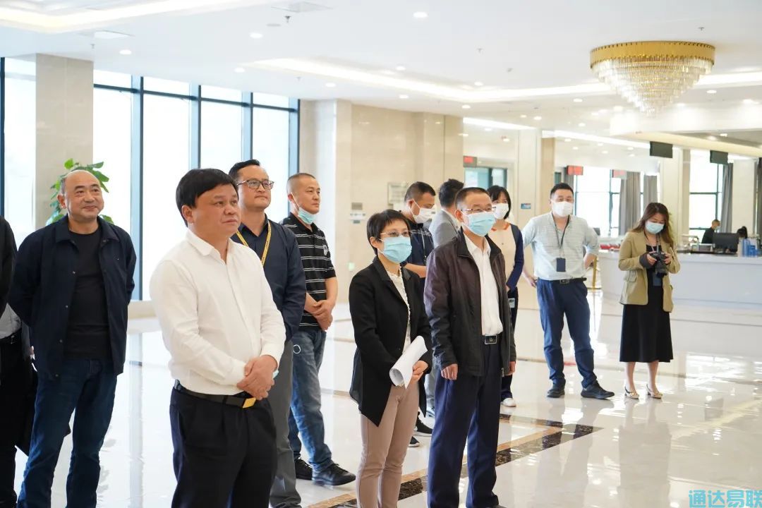 非常不錯！副市長容長貴調(diào)研九江航運交易中心對這家公司贊賞有加